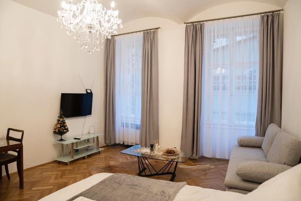 Cozy Flat By Wenceslas Square! Praha Exteriér fotografie